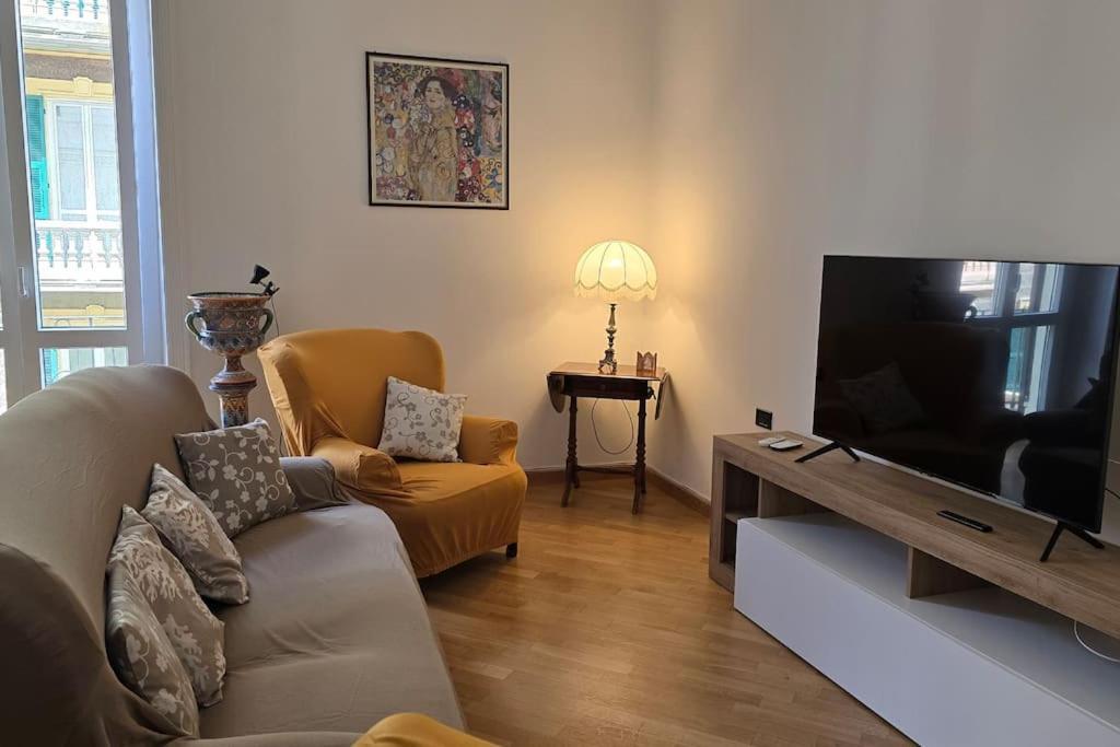 Tra Mare E Castello Apartman La Spezia Kültér fotó